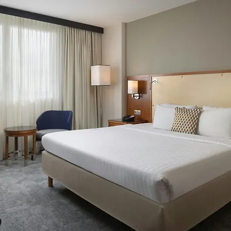 Courtyard By Marriott Toulouse Airport Hotel Buitenkant foto