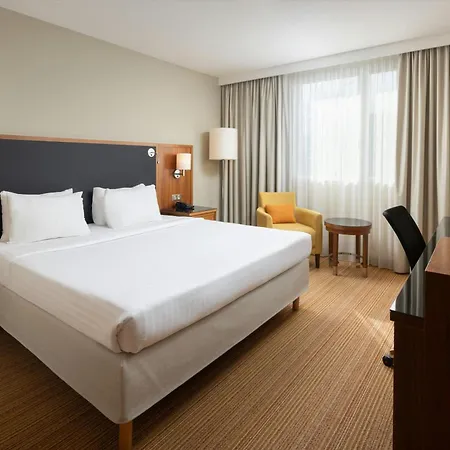 Courtyard By Marriott Toulouse Airport Hotel Buitenkant foto