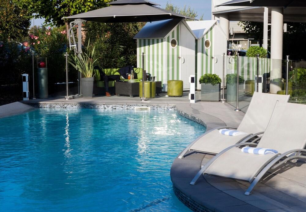 Courtyard By Marriott Airport Hotel Toulouse