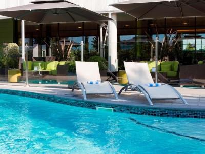Courtyard By Marriott Airport 4*