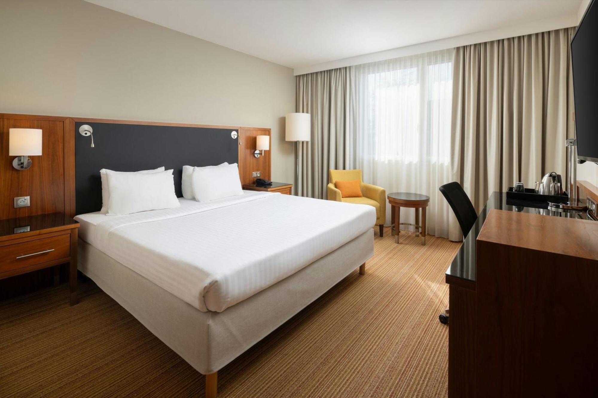 Courtyard By Marriott Airport Toulouse