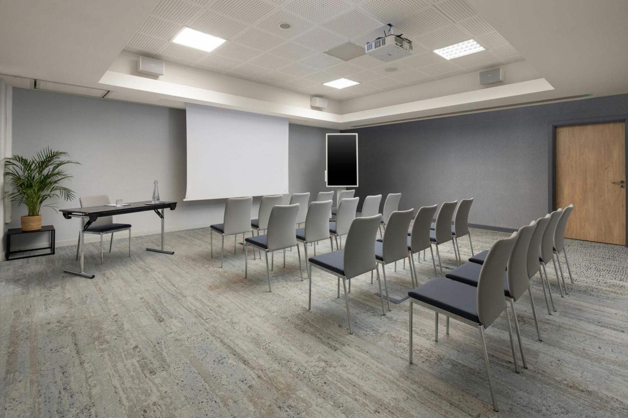 Courtyard By Marriott Airport 4* Toulouse