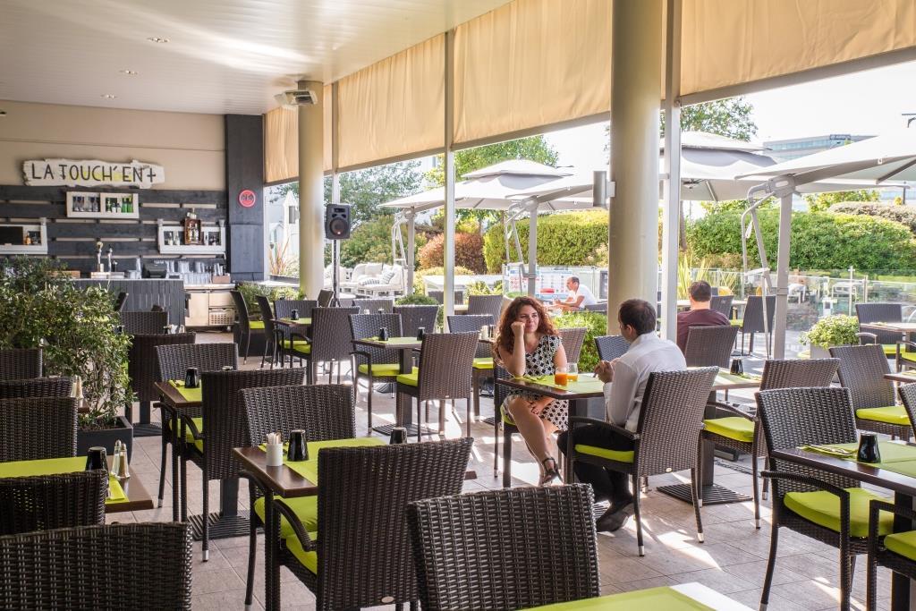 Courtyard By Marriott Airport Hotel 4*